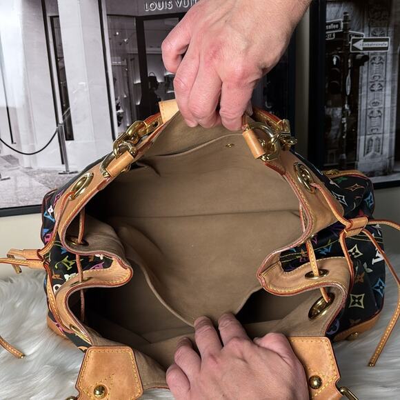 Louis Vuitton LV Shoulder Bag Ursula Black Monogram Multicolor - Picture 14 of 16